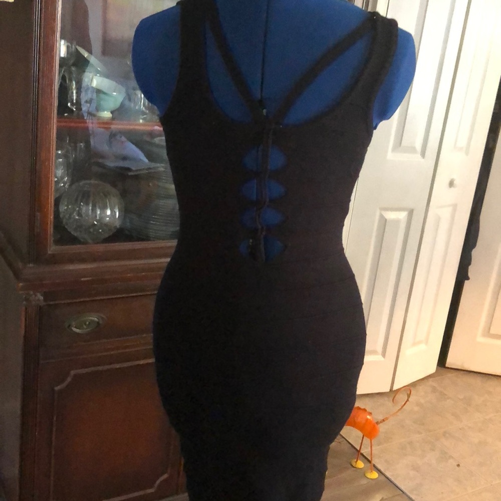Dress - Picture 3 of 3